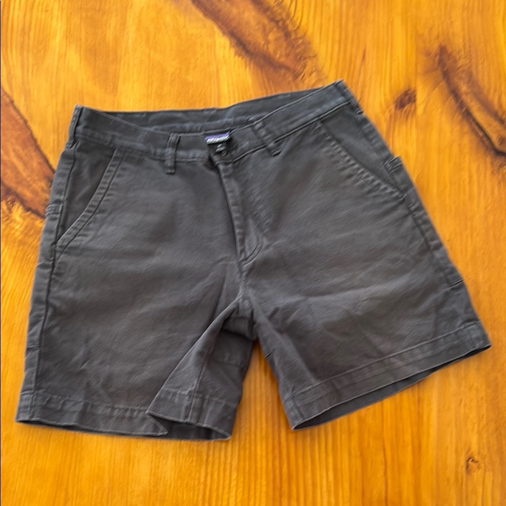 Patagonia Grey Standup Shorts. Size 32